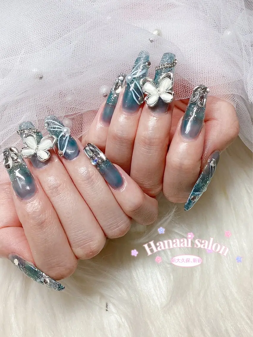 セミロング ハンドネイル Hanaai Salon新宿店のネイルデザイン