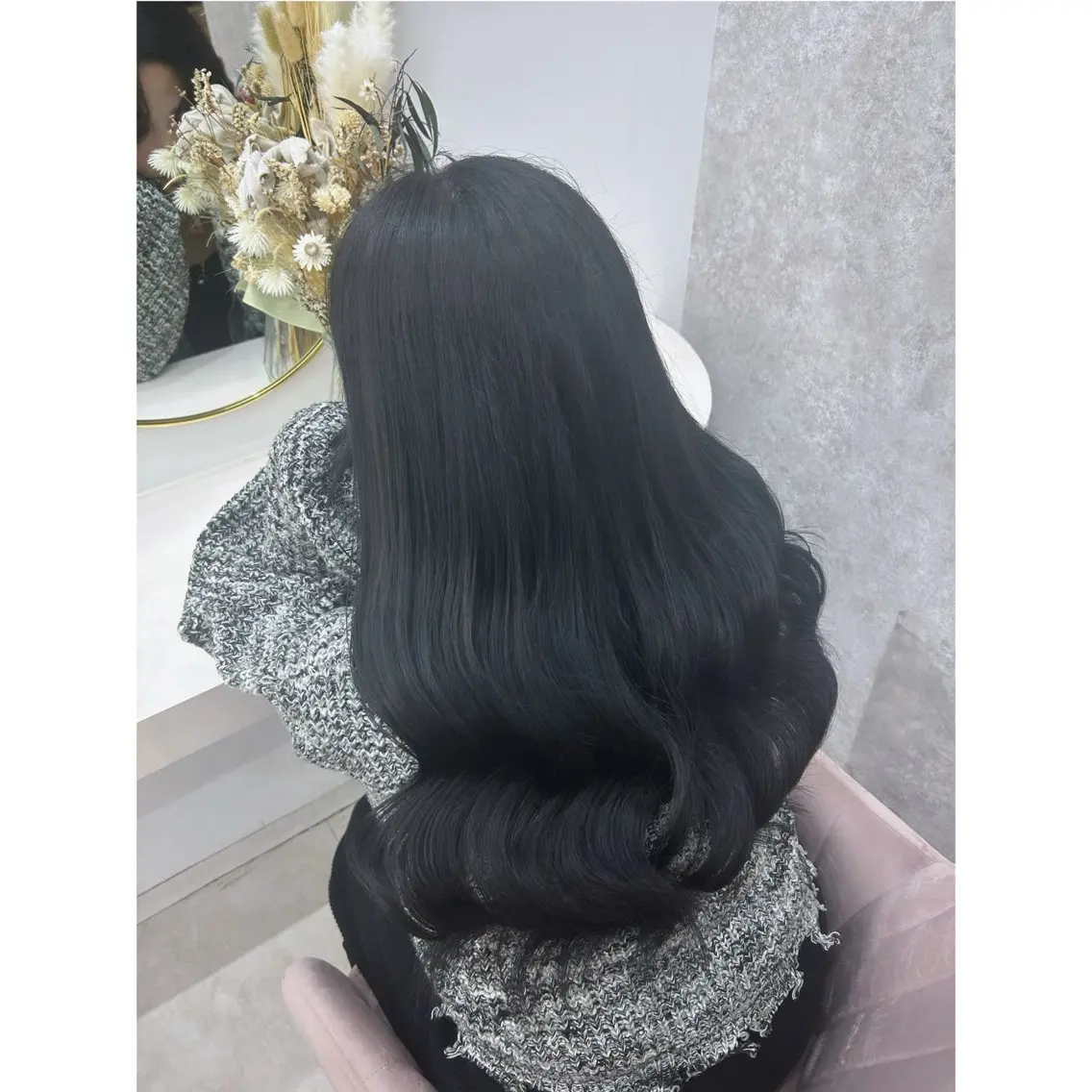 ロング カラー 黒髪 ブルーカラー ブルーブラック 透明感カラー ブリーチ 💕カット 💕みゆう💕大宮のヘアスタイル