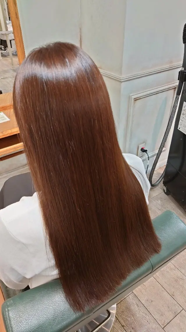 ロング ナカヤマ ヒロトのヘアスタイル