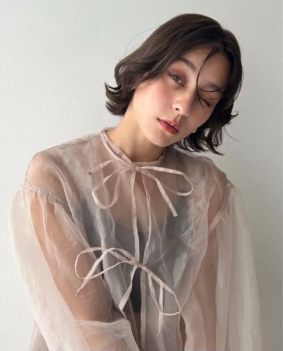 ミディアム FERIA梅田🖤 透明感カラー🎀のヘアスタイル