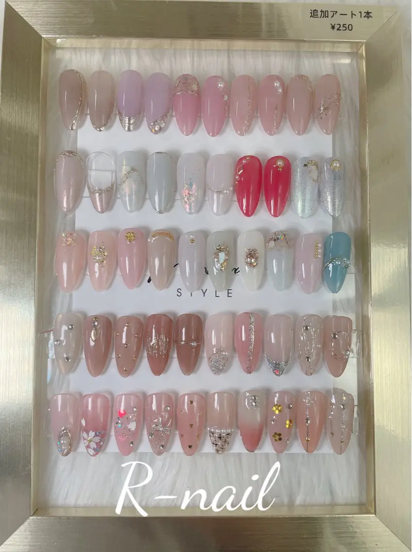ワンポイントプラン(片手1本ずつ定額アート)               色変更可能の写真
