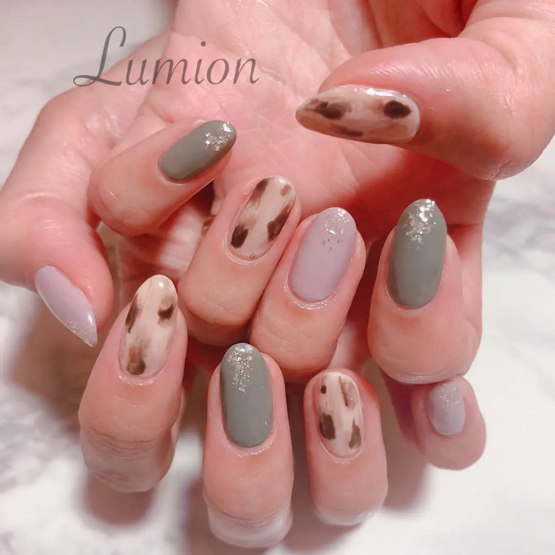 ネイル アニマル柄 べっ甲ネイル ハンドネイル nailroom Lumionのネイルデザイン