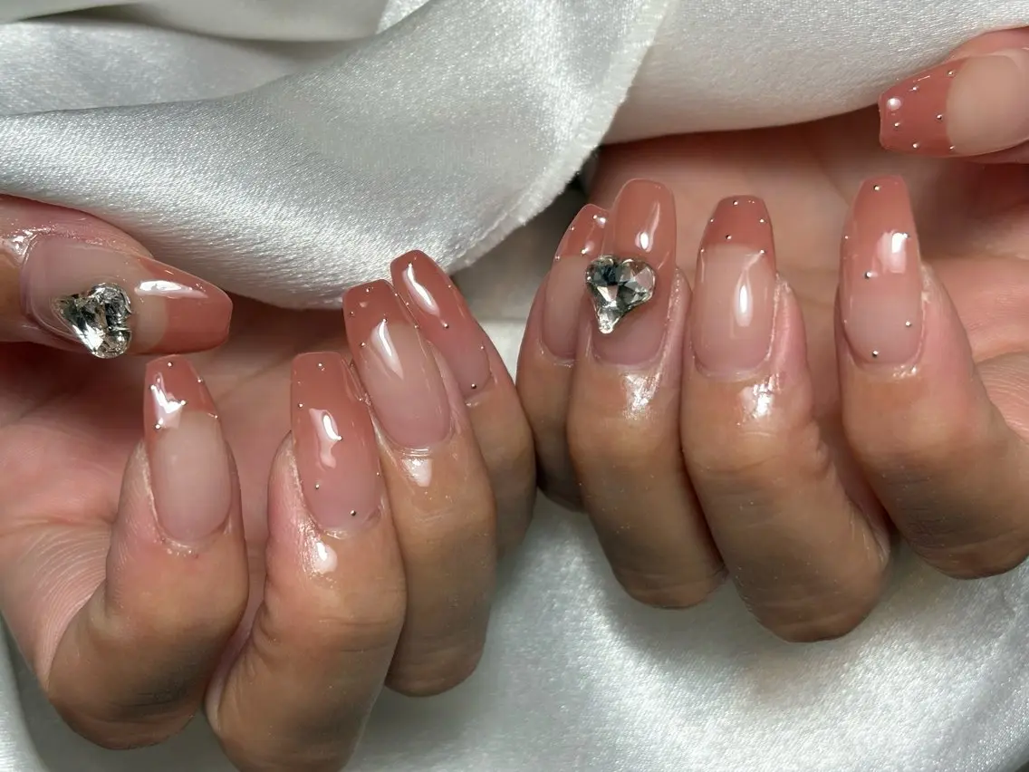 ネイル ハンドネイル フットネイル ✴︎ Delightのネイルデザイン