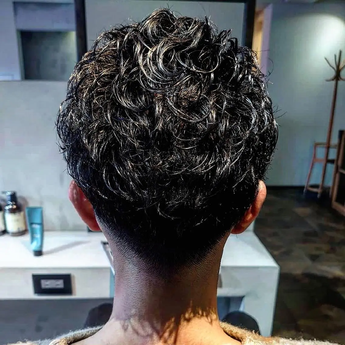 ショート メンズ パーマ フェードカット メンズパーマ 川端 智治のヘアスタイル
