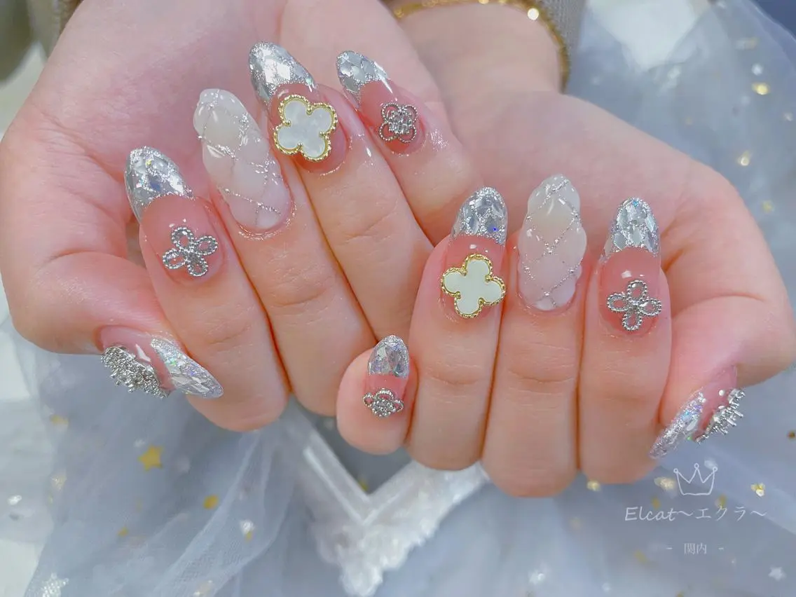 ネイル ハンドネイル ネイルサロンエクラ 🫧Shizukaのネイルデザイン