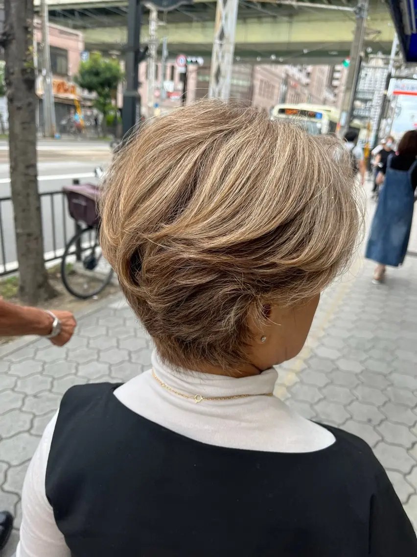 ショート カラー ハイライトカラー ハイライト 大人女子&髪改善専門 Nobuフリーランスのヘアスタイル