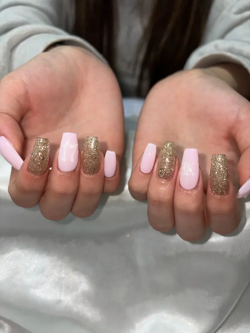 ネイル ハンドネイル フットネイル nailroom sb𓈒𓂂𓏸のネイルデザイン