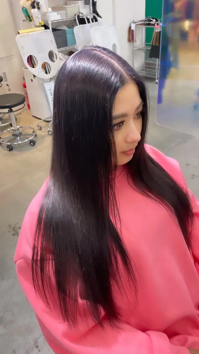 カラー Mii. 内田萌々のヘアスタイル