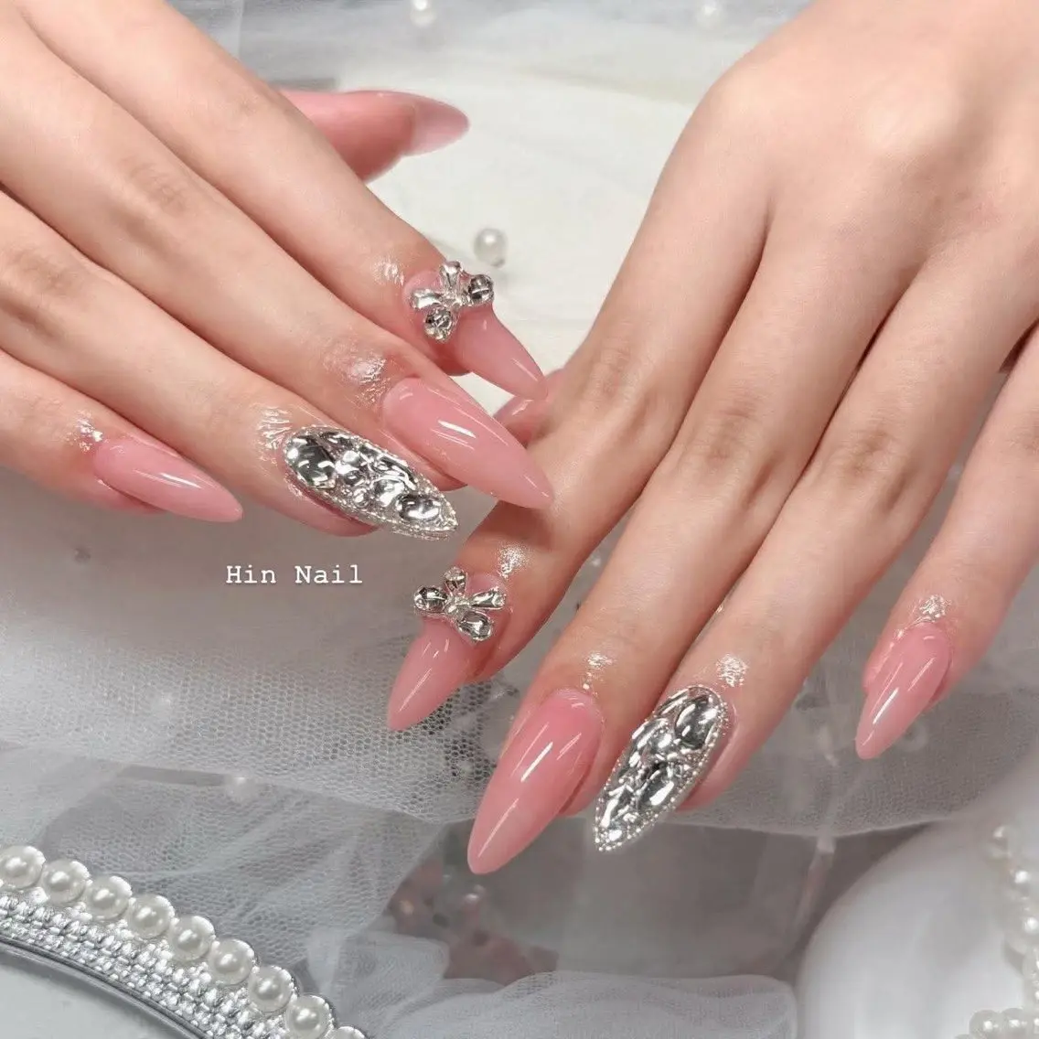 ネイル ハンドネイル Hin Nailのネイルデザイン