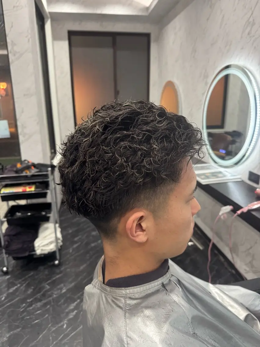 ショート パーマ メンズ メンズパーマ カット パーマ トリートメント LOHAS yuukiのヘアスタイル