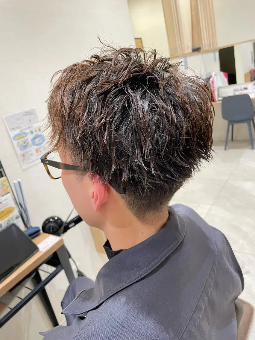 平日限定メンズカットカラー(白髪染め、ファッションカラーのみ)の写真