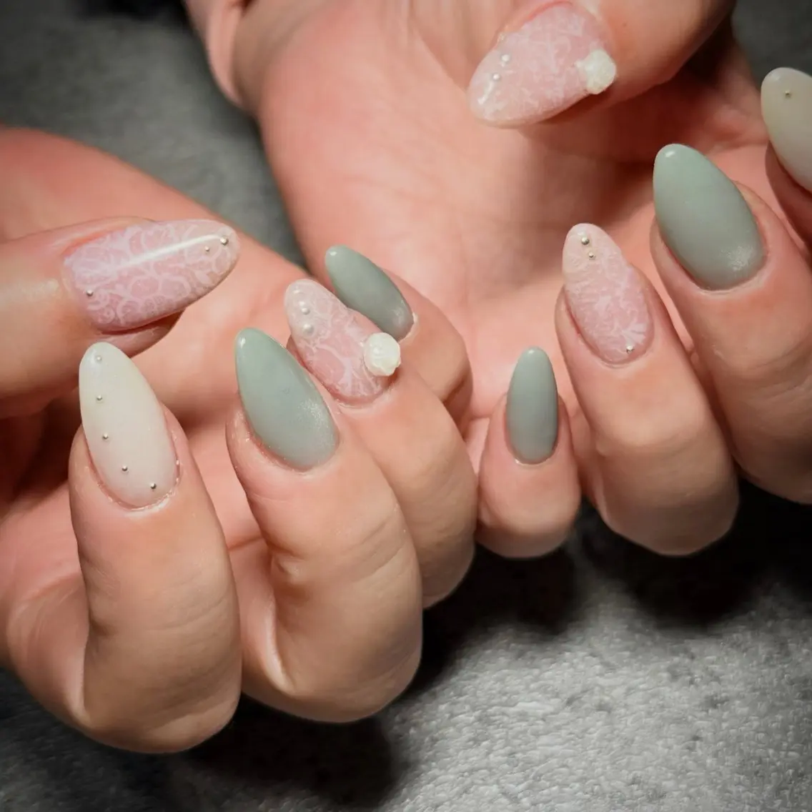 ネイル レース ハンドネイル Nail Rinonのネイルデザイン