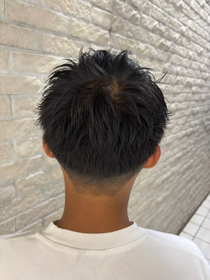 ショート メンズ ナチュラルカラー🌟 メンズカット保坂太一のヘアスタイル