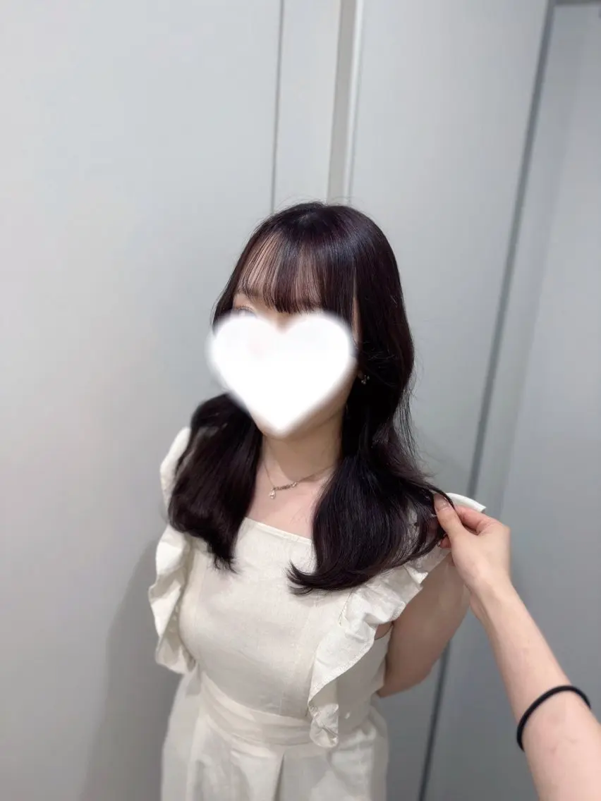 セミロング くびれヘア 韓国風ヘア ヘアカラー ホノカ🫧 モデル募集のヘアスタイル