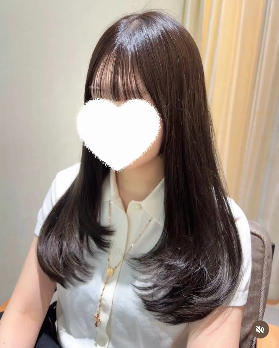 ロング レイヤーカット カット ヘアカラー トリートメント 前髪、顔まわりカット 🎀ゆうなのヘアスタイル