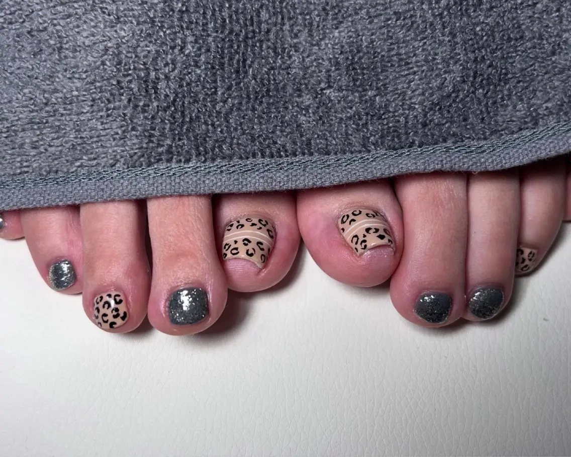 ネイル ハンドネイル フットネイル Nona NAILのネイルデザイン