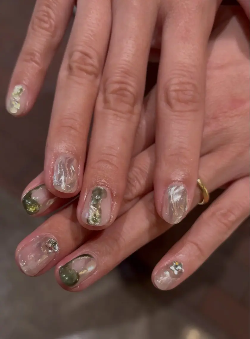 ネイル ニュアンスネイル モンタナ nailのネイルデザイン