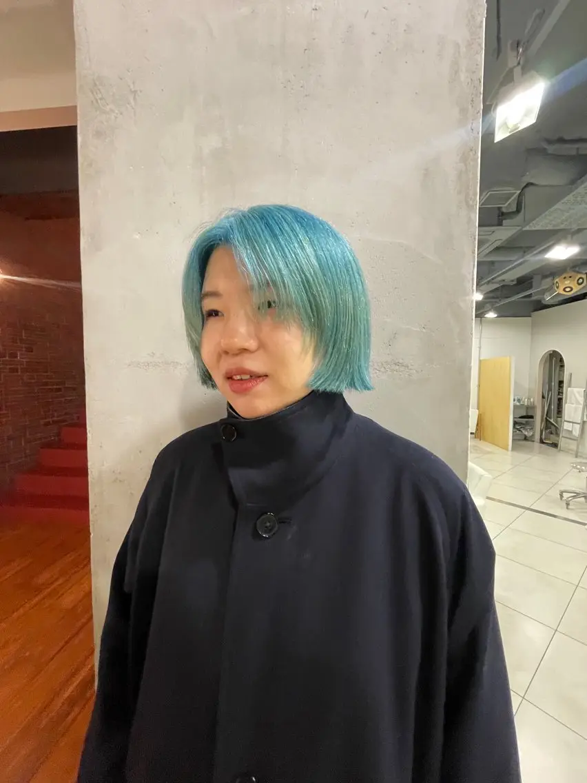 ショート カラー ブリーチ カット ヘアカラー 堀籠 あかりのヘアスタイル