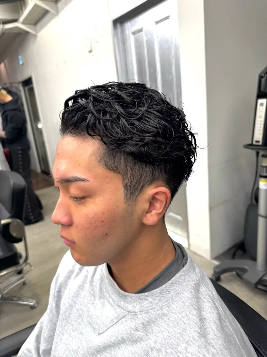 ショート パーマ メンズ フェードカット メンズパーマ ショートヘア カット パーマ トリートメント 💈メンズ特化💈 TASUKUのヘアスタイル