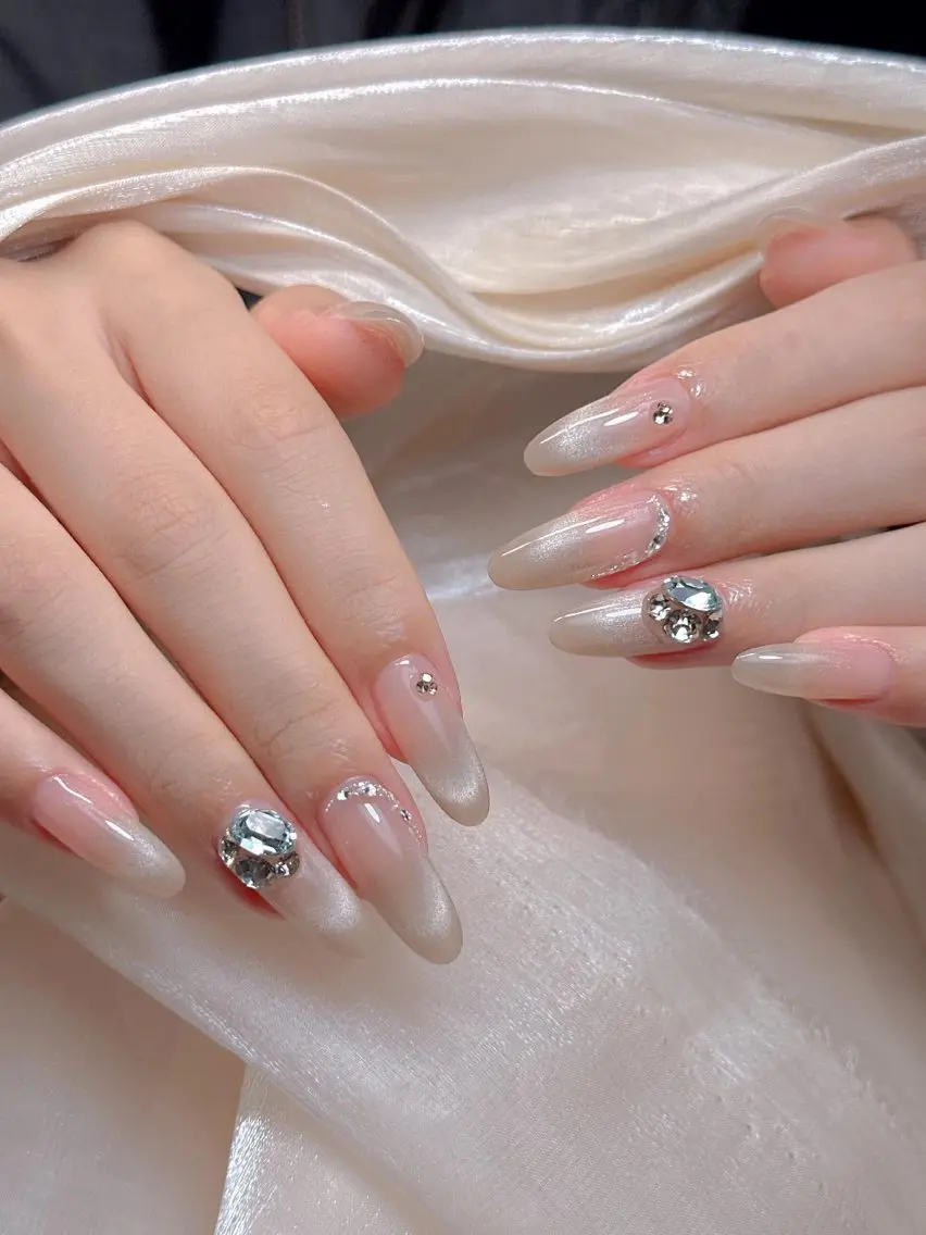 ネイル ハンドネイル ハンドケア Ann- NailQueensのネイルデザイン