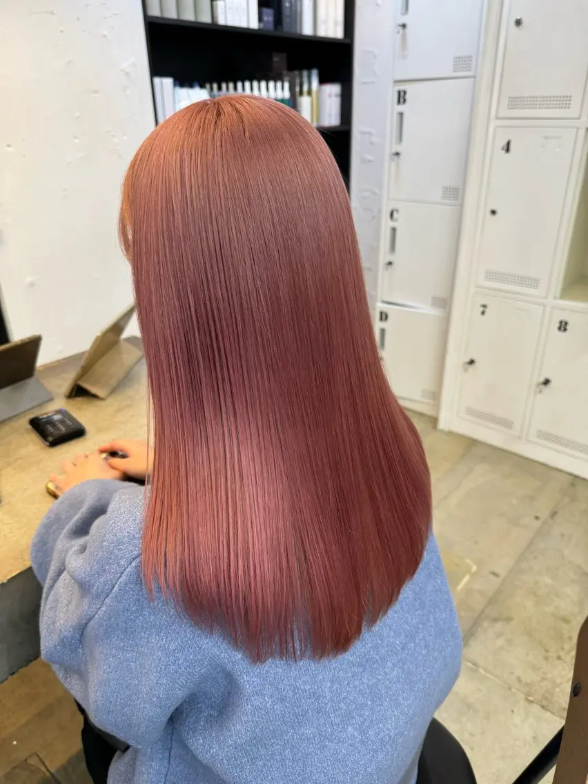 ロング カラー ピンクカラー ヘアカラー トリートメント 🦄垢抜けボブ特化× 暖色カラー未来🦄のヘアスタイル