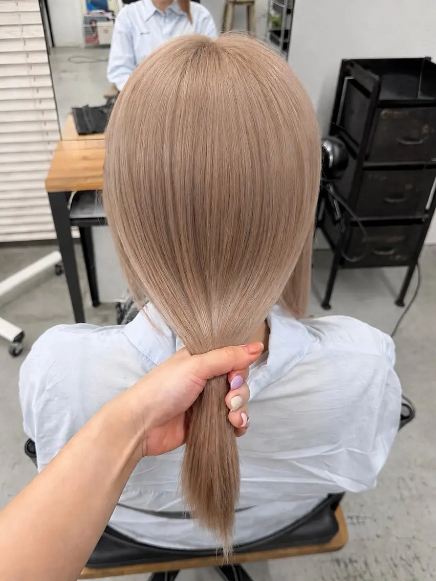 セミロング カラー ヘアカラー 🎀 のえか/ハイ トーン/ピンク🤍のヘアスタイル