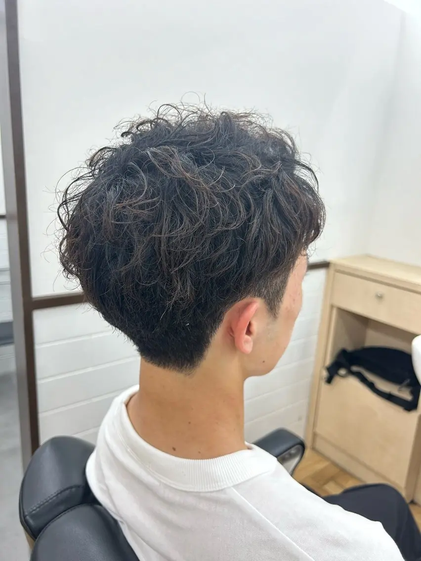 ミディアム メンズ カット トミオカ ⸌⍤⃝⸍のヘアスタイル