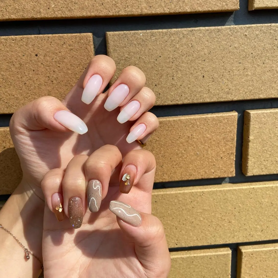 ネイル オーロラネイル カジュアル 長さ出し ジェルネイル 韓国ネイル MH Nailのネイルデザイン