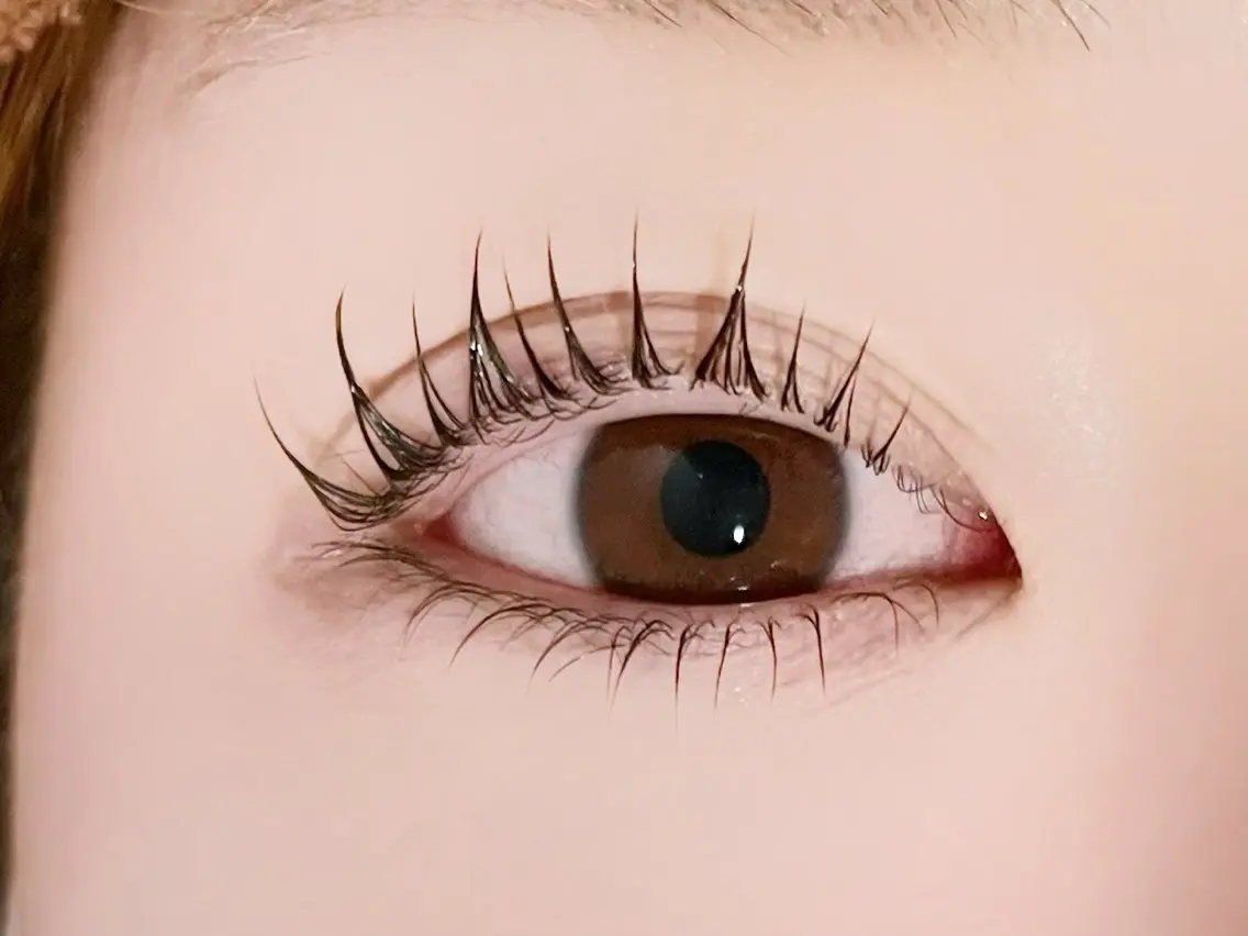 マツエク・マツパ 束感まつ毛 韓国風マツエク マツパ 🤍comoda eye AKARIのマツエク・マツパデザイン