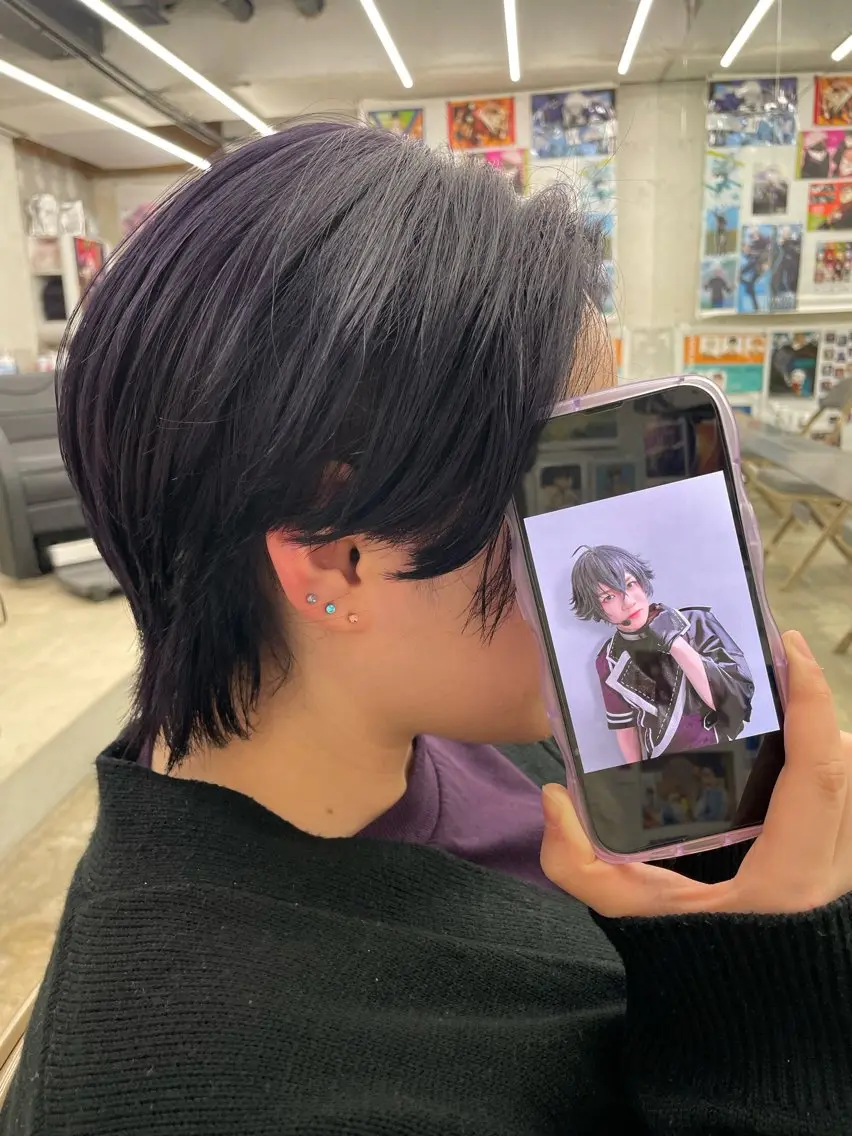 セミロング カラー インナーカラー 推し ブリーチ  髪質改善のヘアスタイル