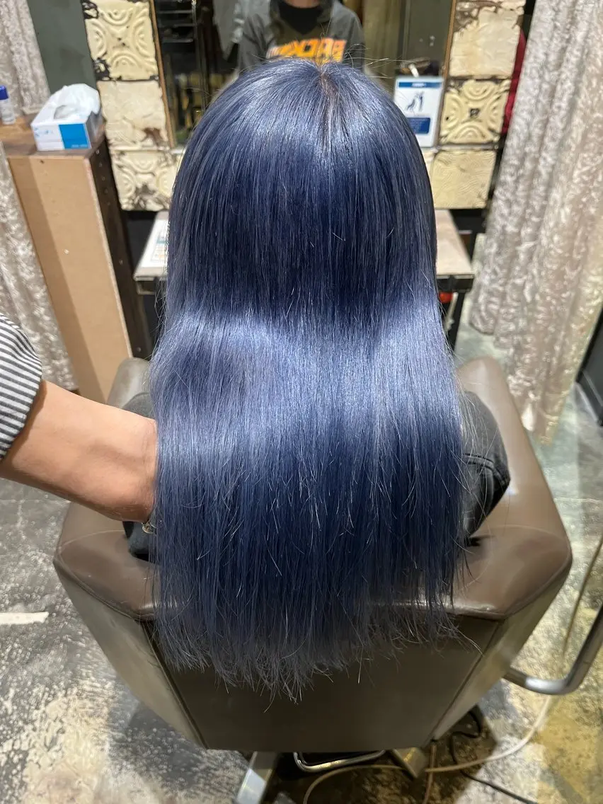 セミロング カット ヘアカラー 道下 颯人のヘアスタイル