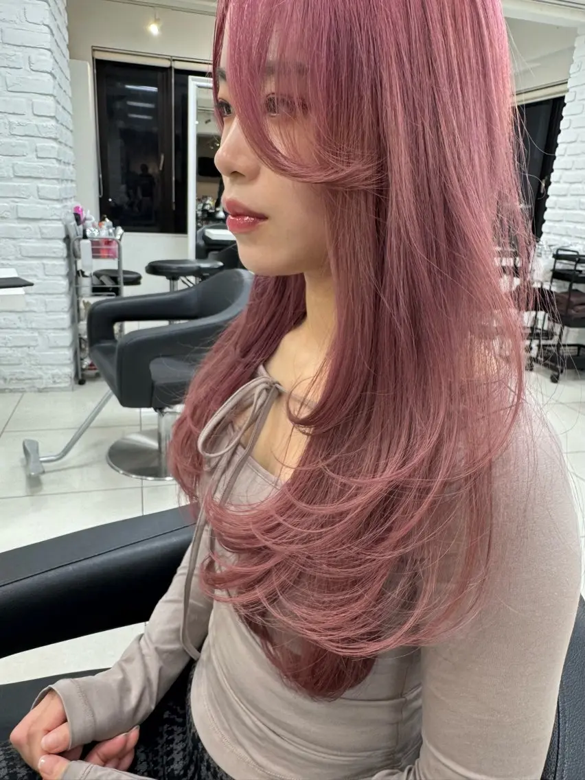 ロング カラー ラベンダーカラー ピンクカラー ピンクラベンダー 顔まわりレイヤー 顔周りカット カット ヘアカラー トリートメント 【髪質改善】 kasumi🌷🌷のヘアスタイル