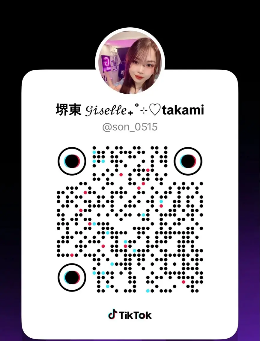 ネイル TAKAMI 髪と爪を同時に施術のネイルデザイン