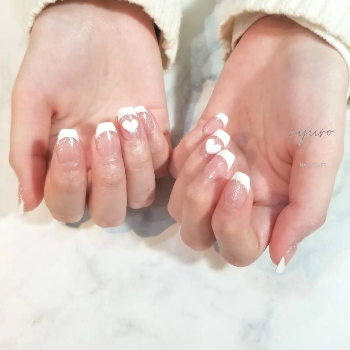 ネイル フレンチネイル ハンドネイル nijiiro🌈 サトウのネイルデザイン