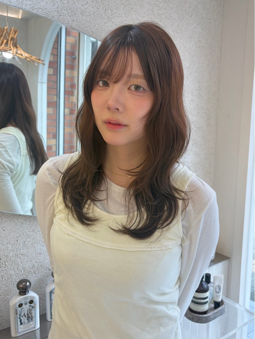 セミロング カラー レイヤーカット カット ヘアカラー トリートメント 🧸柔らかベージュ/ 顔周りレイヤー/ミクのヘアスタイル