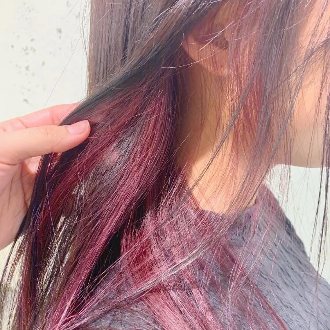 ロング カラー パーマ ヘアアレンジ アッシュ ベージュカラー デザインカラー イヤリングカラー グラデーションカラー 髪質改善🫧ベージュ 椙山 響のヘアスタイル