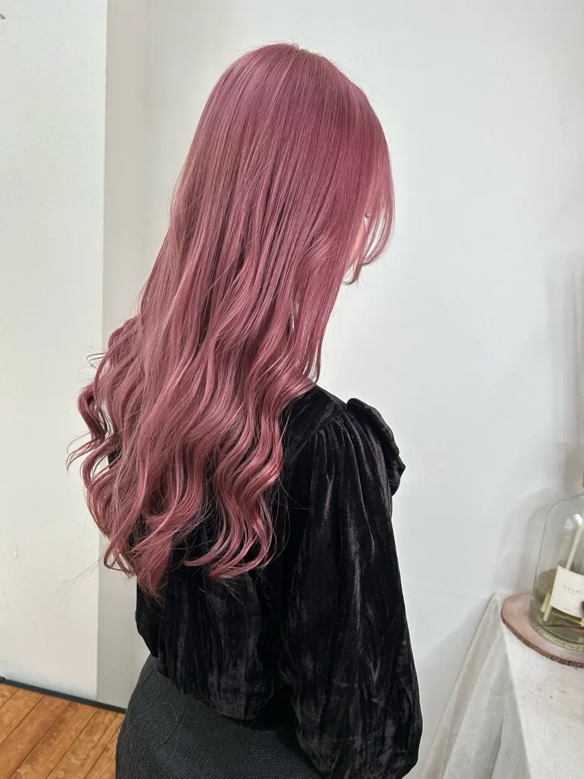ロング カラー ベージュカラー ピンクカラー ピンクベージュ 今村公介 ブリーチ特化、派手髪のヘアスタイル
