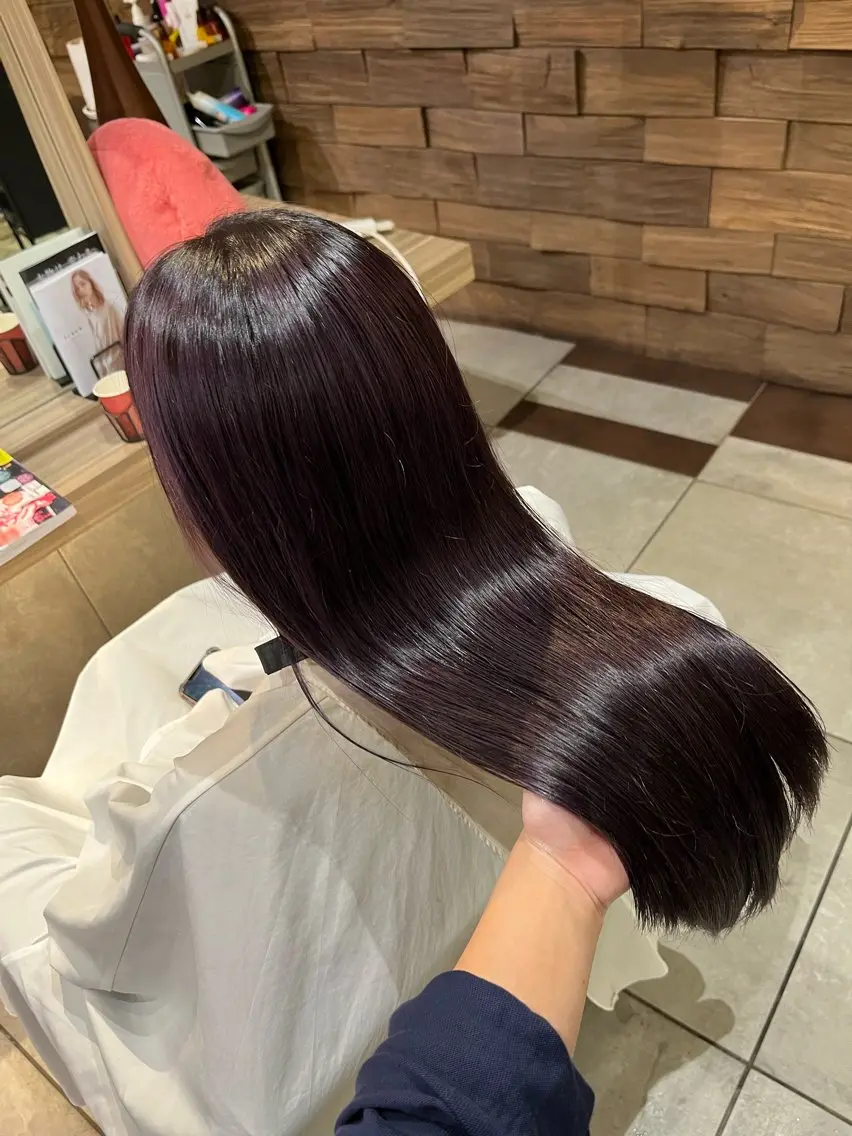 【人気上昇中】髪質改善ストレート+似合わせカット+透明感カラーの写真