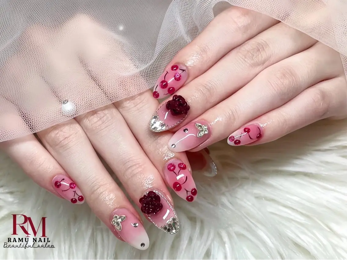 ネイル キラキラネイル マグネットネイル ミラーネイル ピンク 夏ネイル ハンドネイル RAMU Nail 恵比寿店のネイルデザイン