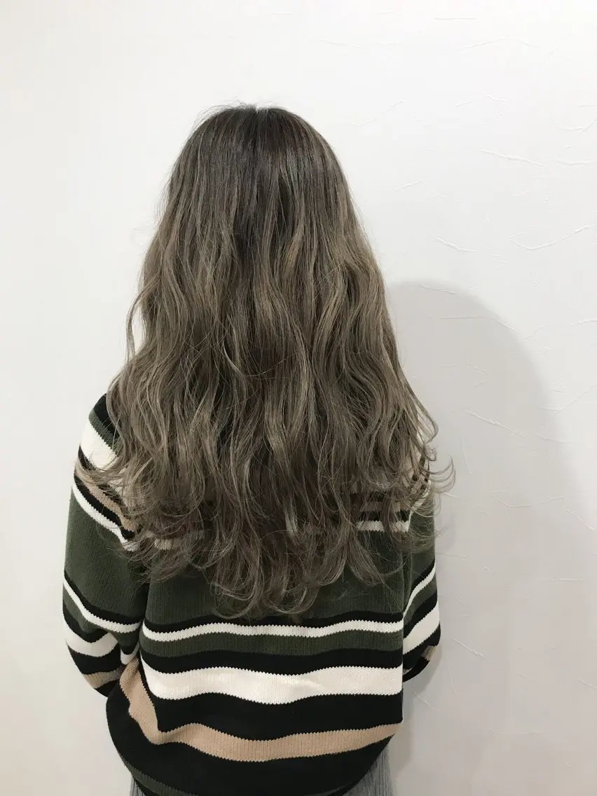 ロング ハイライト レイヤーカット 🌟艶髪🌟 田島銀河のヘアスタイル