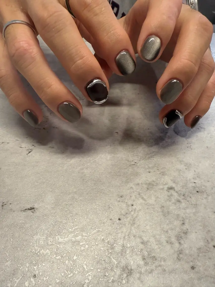 ネイル クリアネイル フラッシュネイル フレンチネイル ジェルネイル マグネットネイル Reillynail みさきのネイルデザイン