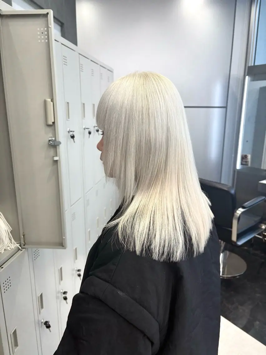ロング カラー ヘアアレンジ メンズウルフ🐺♡ ブリーチ♡ヘアメ🎀のヘアスタイル