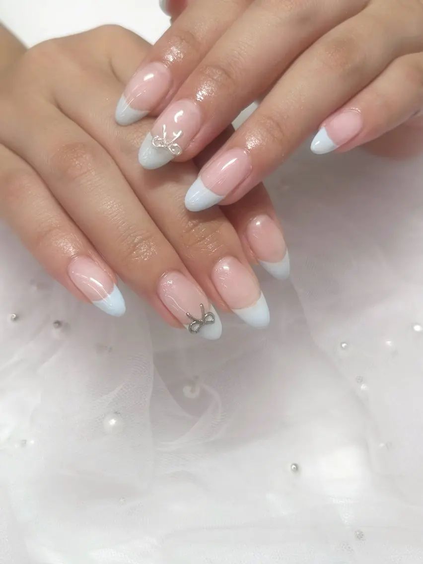 ネイル フレンチネイル 水色 🎀WOLTOKYO 池袋🎀hinataのネイルデザイン