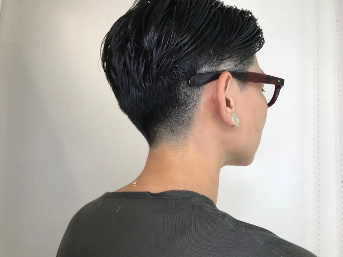 ショート 寺山 佳貴のヘアスタイル
