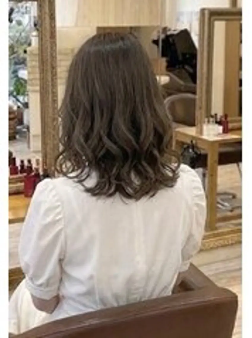 セミロング 木村 キムラのヘアスタイル