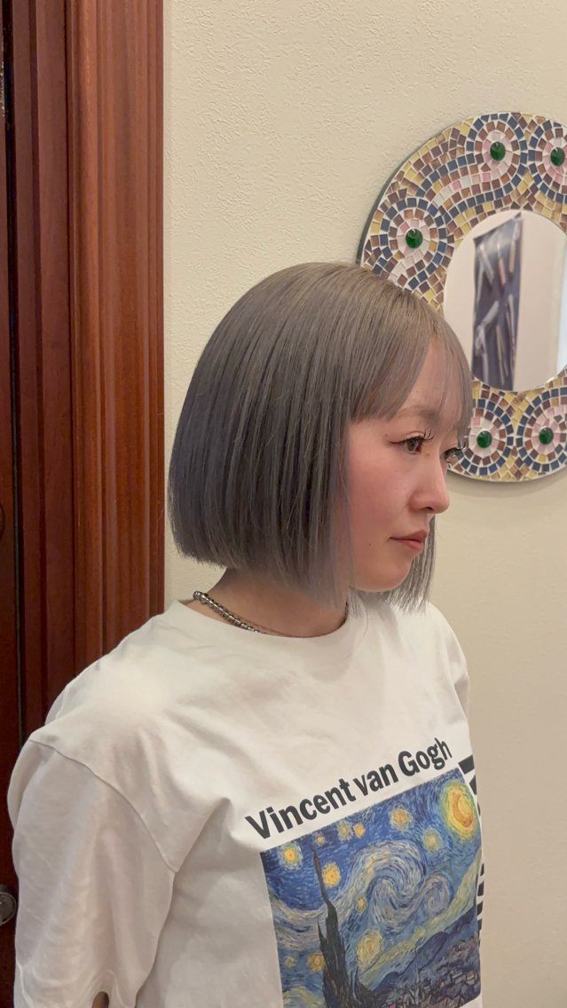 ミディアム カット ヘアカラー runaレイヤー 垢抜けヘアのヘアスタイル