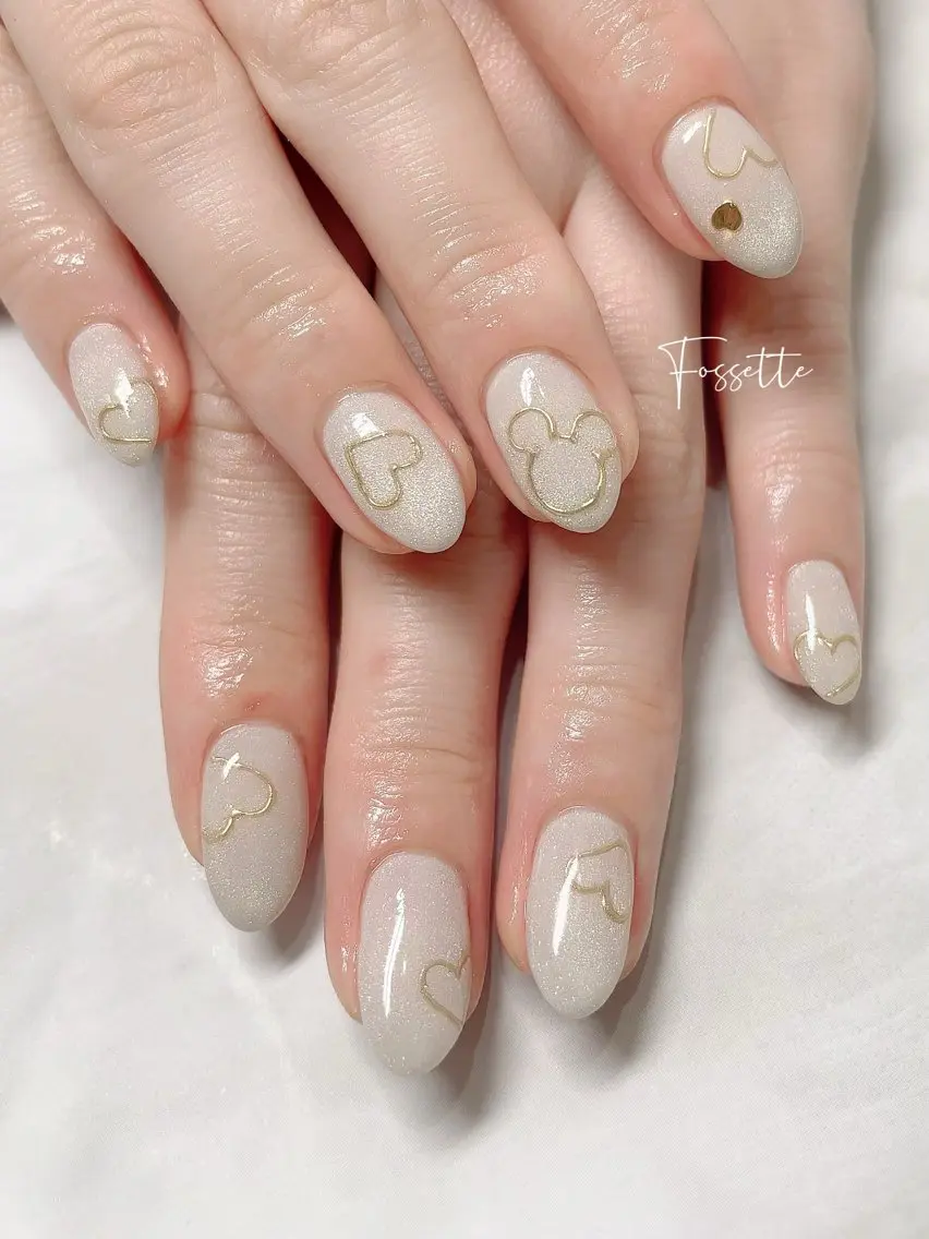 ネイル ハート キラキラネイル マグネットネイル ミラーネイル ハンドネイル nailsalon Fossetteのネイルデザイン