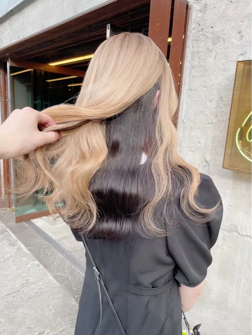 ロング 🩷アニメカラー🩵 mihoのヘアスタイル