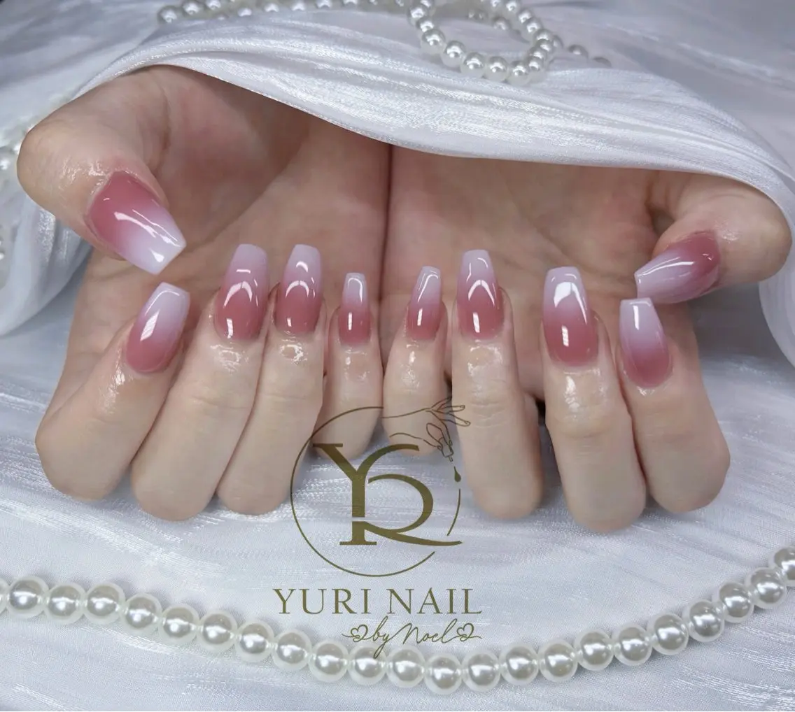 ネイル チークネイル フットネイル フレンチネイル グラデーション キラキラネイル ハンドネイル フットネイル ハンドケア YURI Nail Funabashiのネイルデザイン
