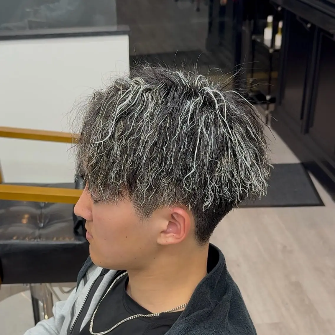 メンズカット&ツイストパーマorツイストスパイラルパーマorスパイラルパーマの写真